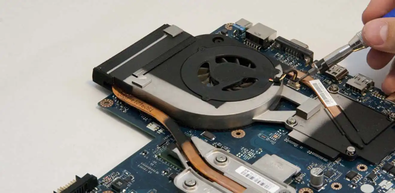 Чистка ноутбука Packard Bell от пыли в Зеленоградске | Замена термопасты