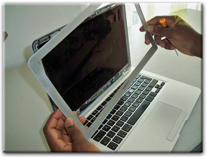Замена экрана Apple MacBook в Зеленоградске